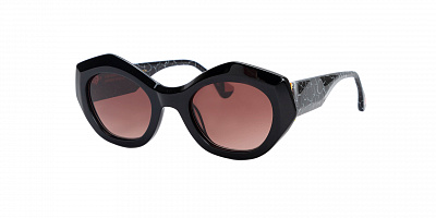 WOODYS GISELE-01